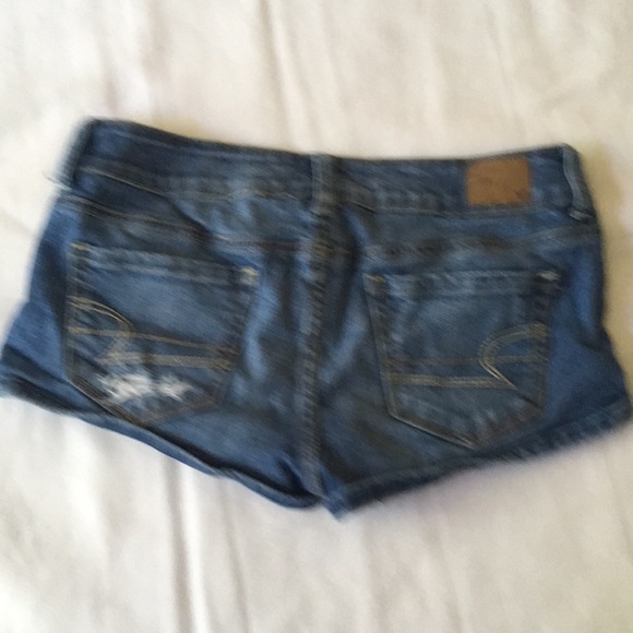 American Eagle classic jean shorts! - Picture 2 of 4
